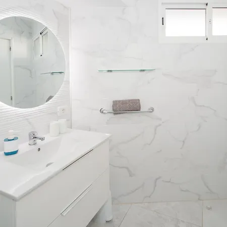 Modern Ponderosa, Americas Lejlighed