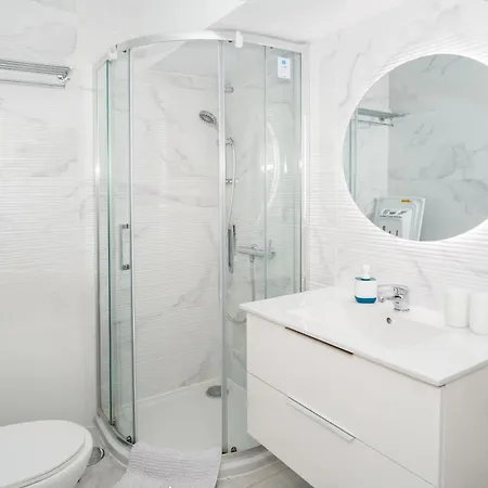 Modern Ponderosa, Americas * Costa Adeje (Tenerife)